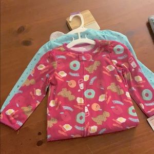 2T brand new footie pjs